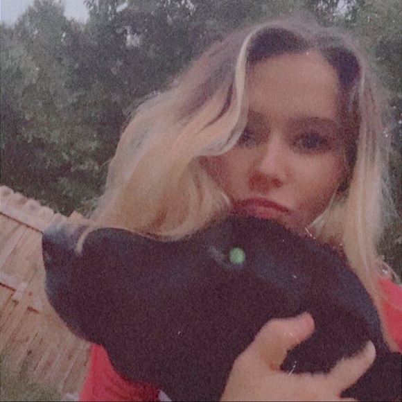 Meet your Posher, Maddie - Picture 1 of 1